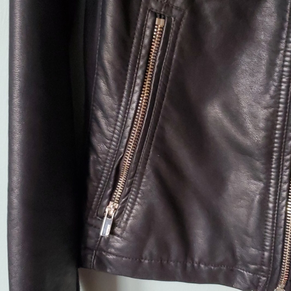 Express faux leather jacket - Picture 4 of 4